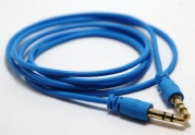 CablesFrLess (TM) Sky Blue 3ft 3.5mm Auxiliary (AUX) Audio Jack cable